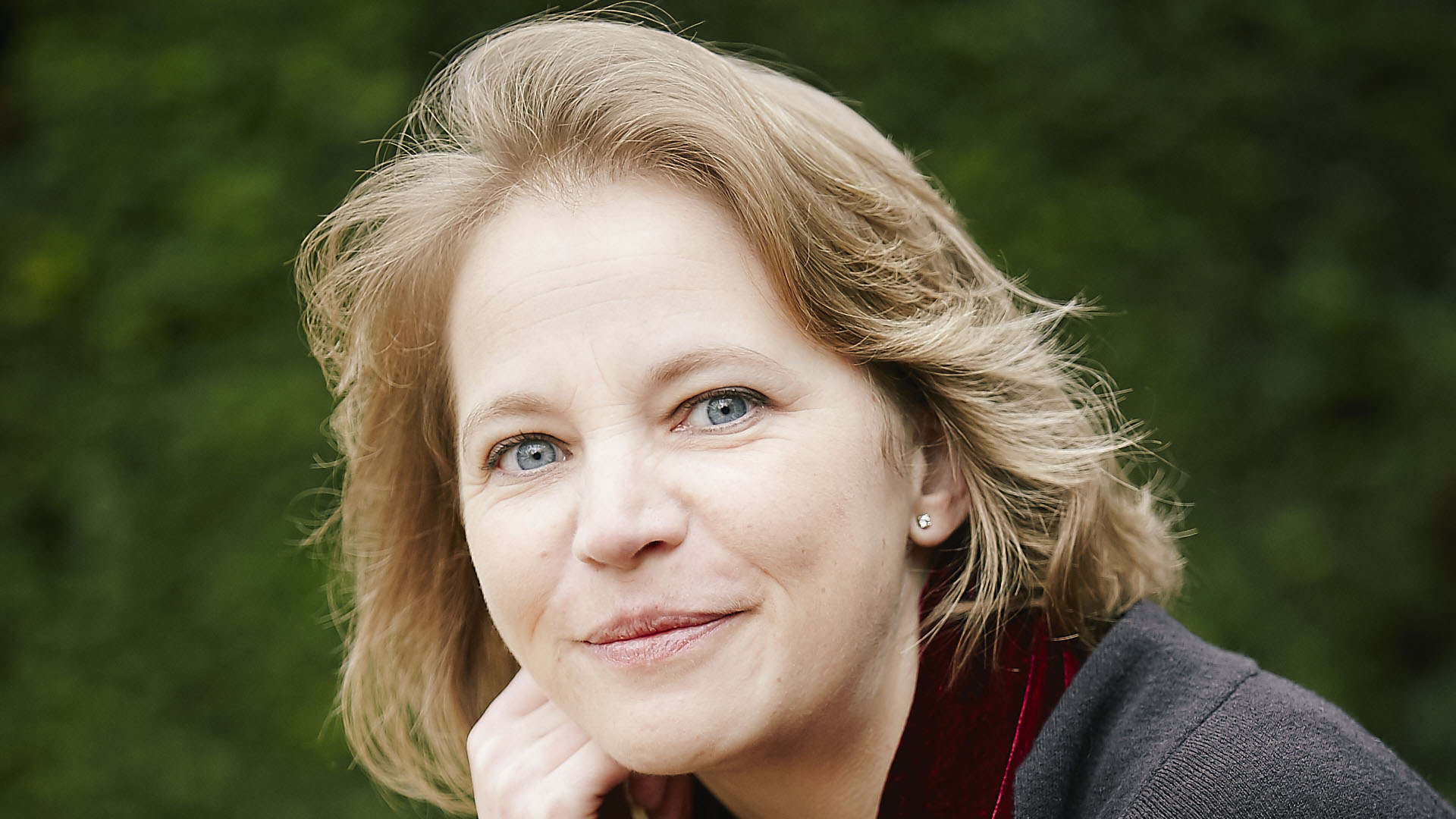 Headshot for Juliet Hughes-Rees