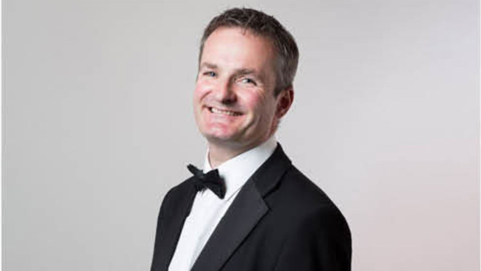 Headshot for Paul Richards