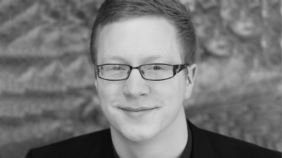 Headshot for Alex Edmundson